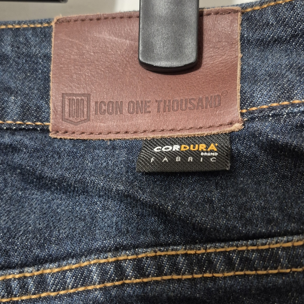 Women's Riding Jeans - Picture 4 of 7